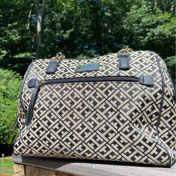 Tommy Hilfiger Signature Logo Handbag - Picture 3 of 11